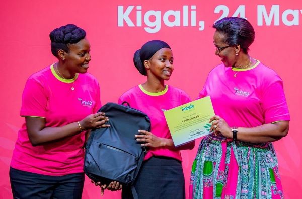 First Lady Jeannette Kagame Recognizes Top Performing Schoolgirls